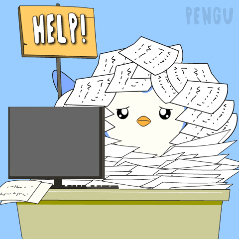 Un pinguin la birou, acoperit de documente, ține o pancartă cu mesajul HELP!